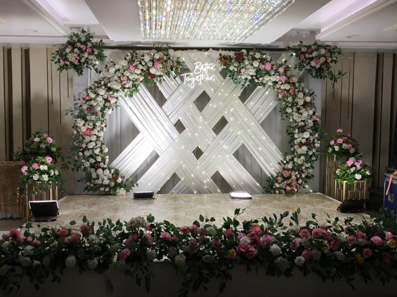 Geometric modern floral stage